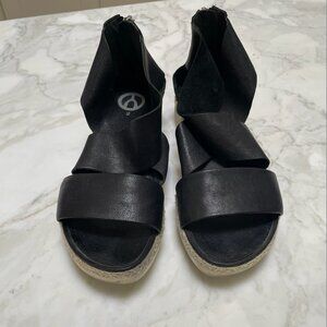 Leather Wishbone Sandals